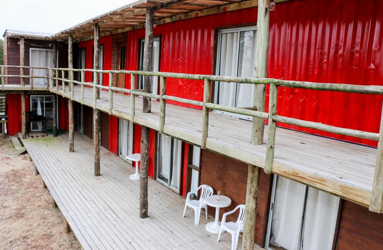 La Paloma Containers Suites Exterior photo