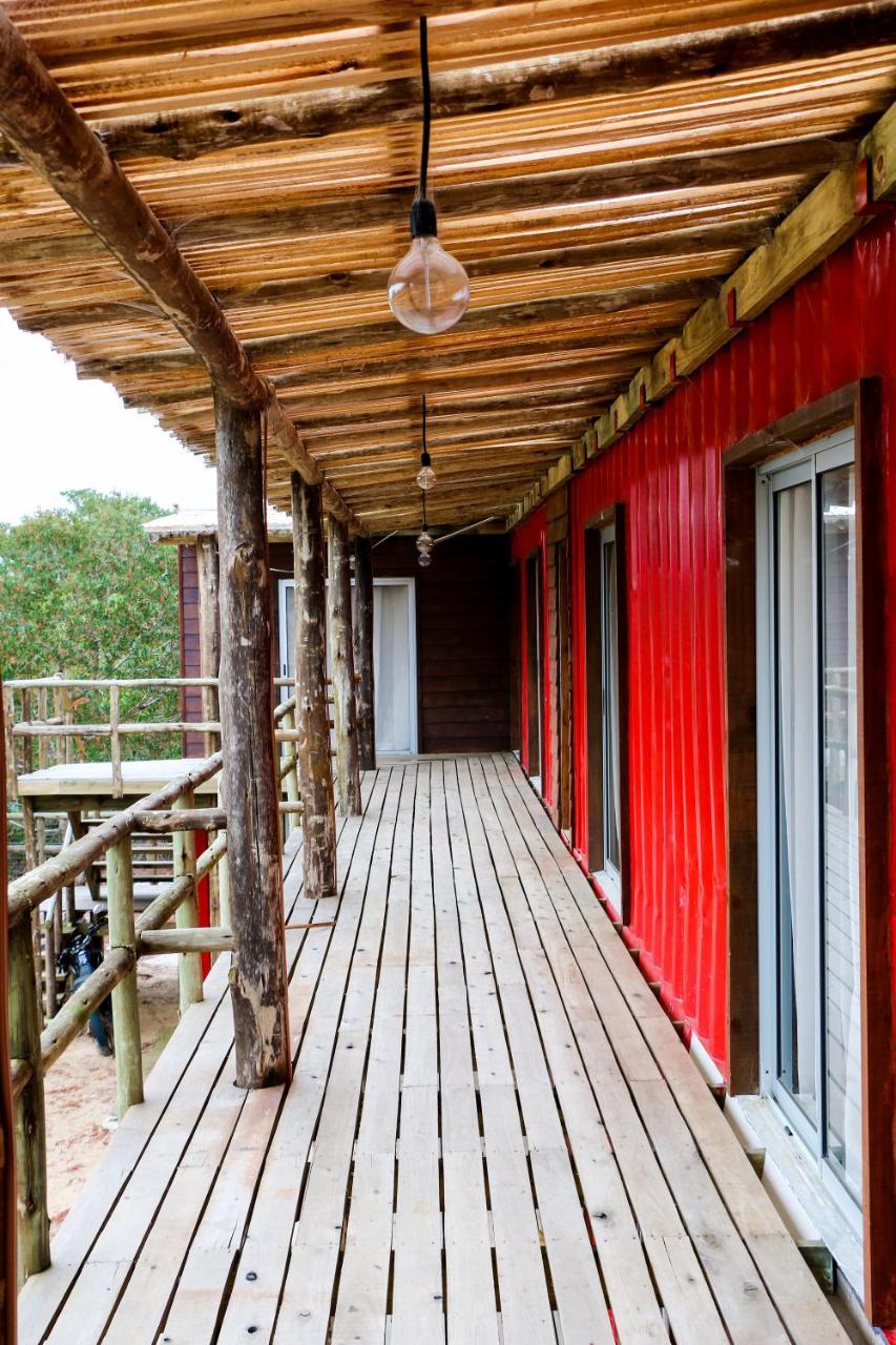 La Paloma Containers Suites Exterior photo